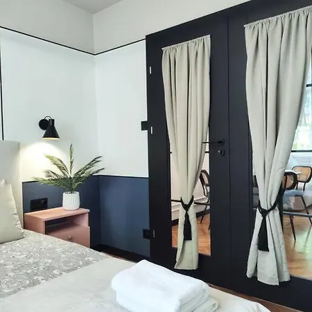 No. 8 / Nr 8 By Cooee *