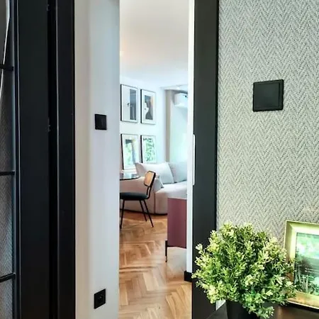 No. 8 / Nr 8 By Cooee *