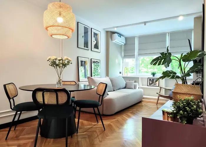 No. 8 / Nr 8 By Cooee Warszawa