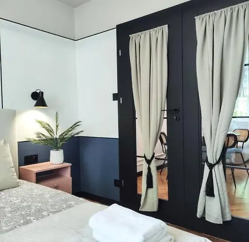 No. 8 / Nr 8 By Cooee *