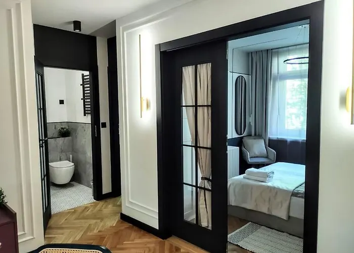 No. 8 / Nr 8 By Cooee * Warsaw